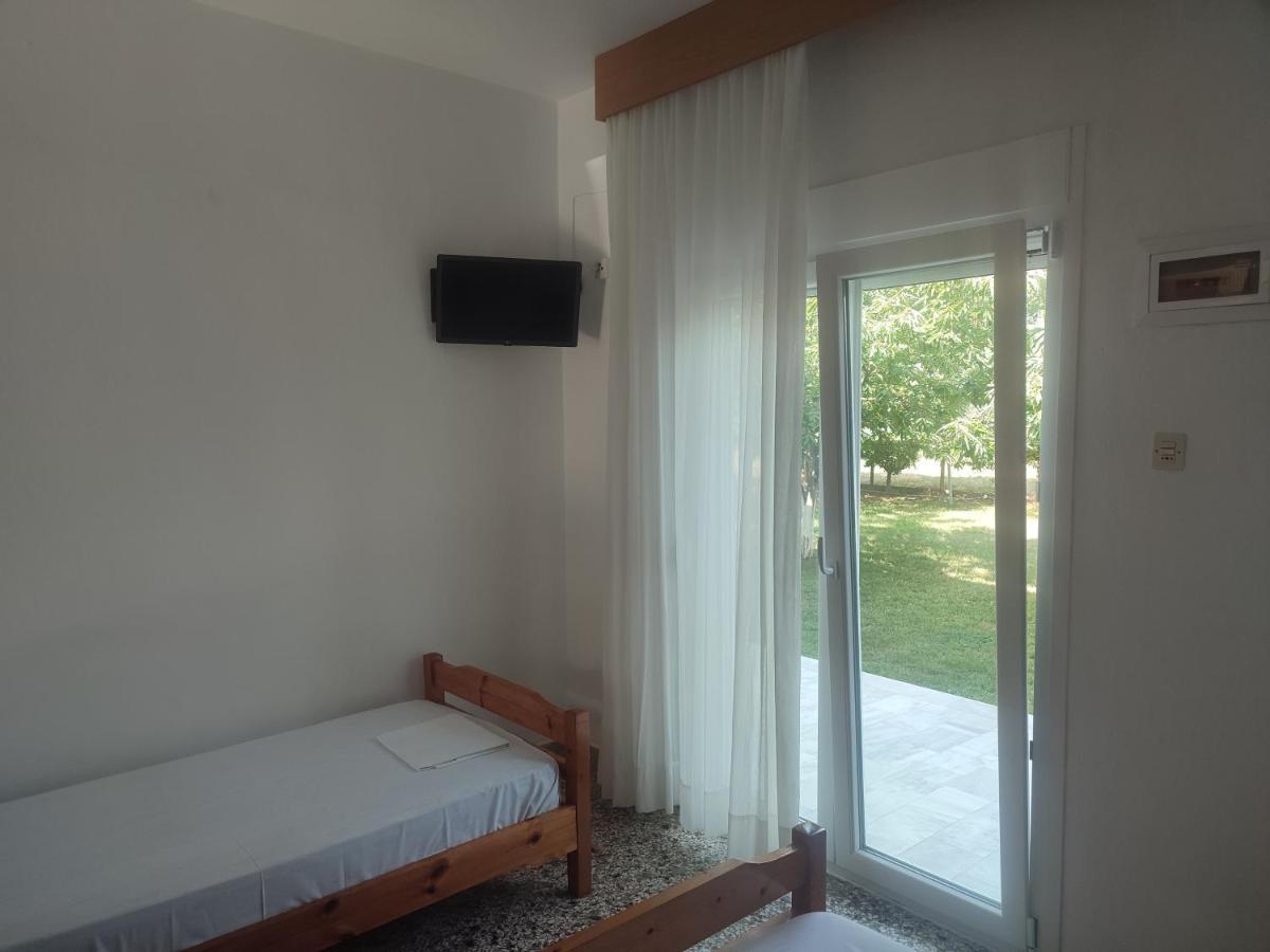 Michalos Apartments Paralía Skotínis Extérieur photo