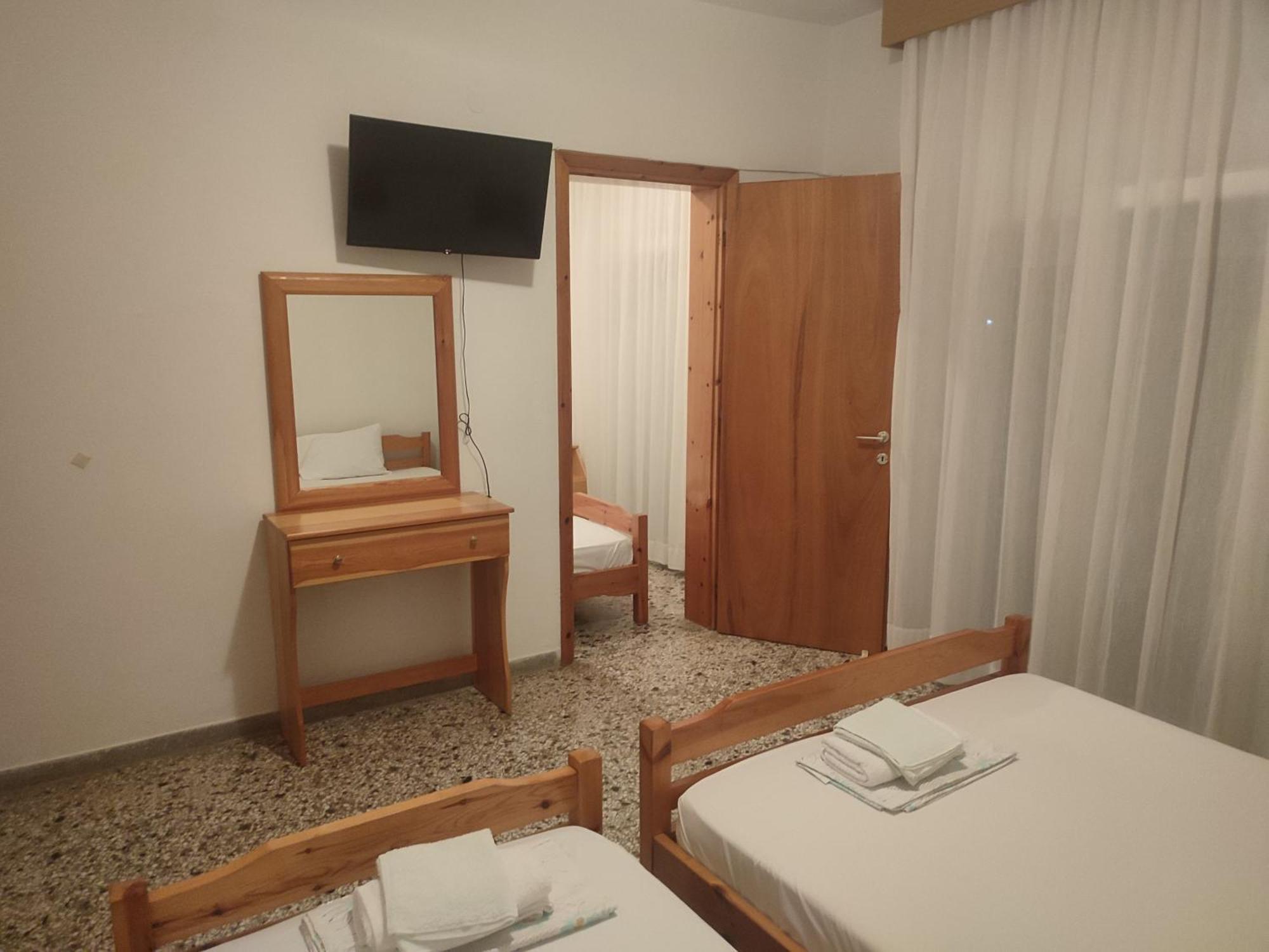 Michalos Apartments Paralía Skotínis Extérieur photo