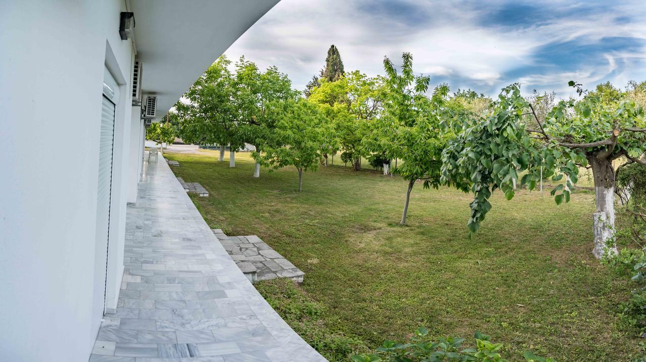 Michalos Apartments Paralía Skotínis Extérieur photo